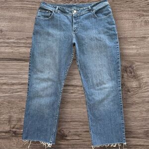 Riders by Lee Relaxed Fit Straight Leg Jeans 20W Light Wash Frayed Hem